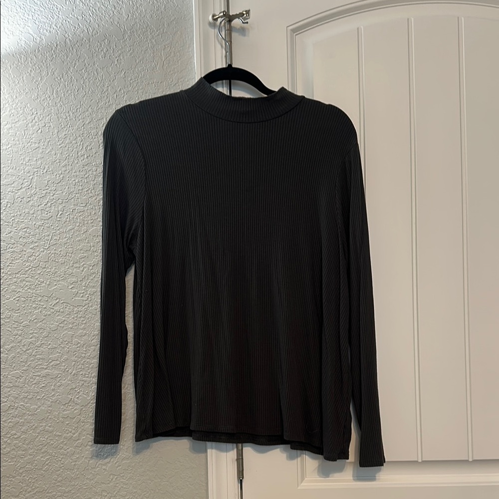 Old Navy Charcoal Ribbed Long Sleeve Top